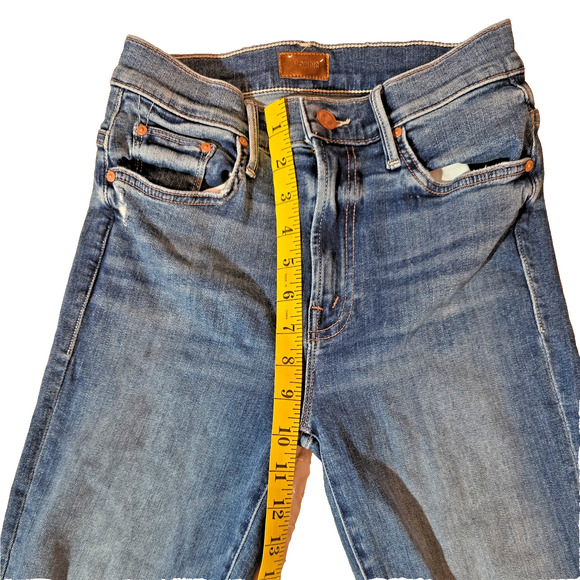 MOTHER The Insider Crop Step Chew Jeans Women’s 25 Dancing on Coals Raw Hem Fray - Picture 7 of 10